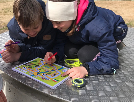 HANDRACE game